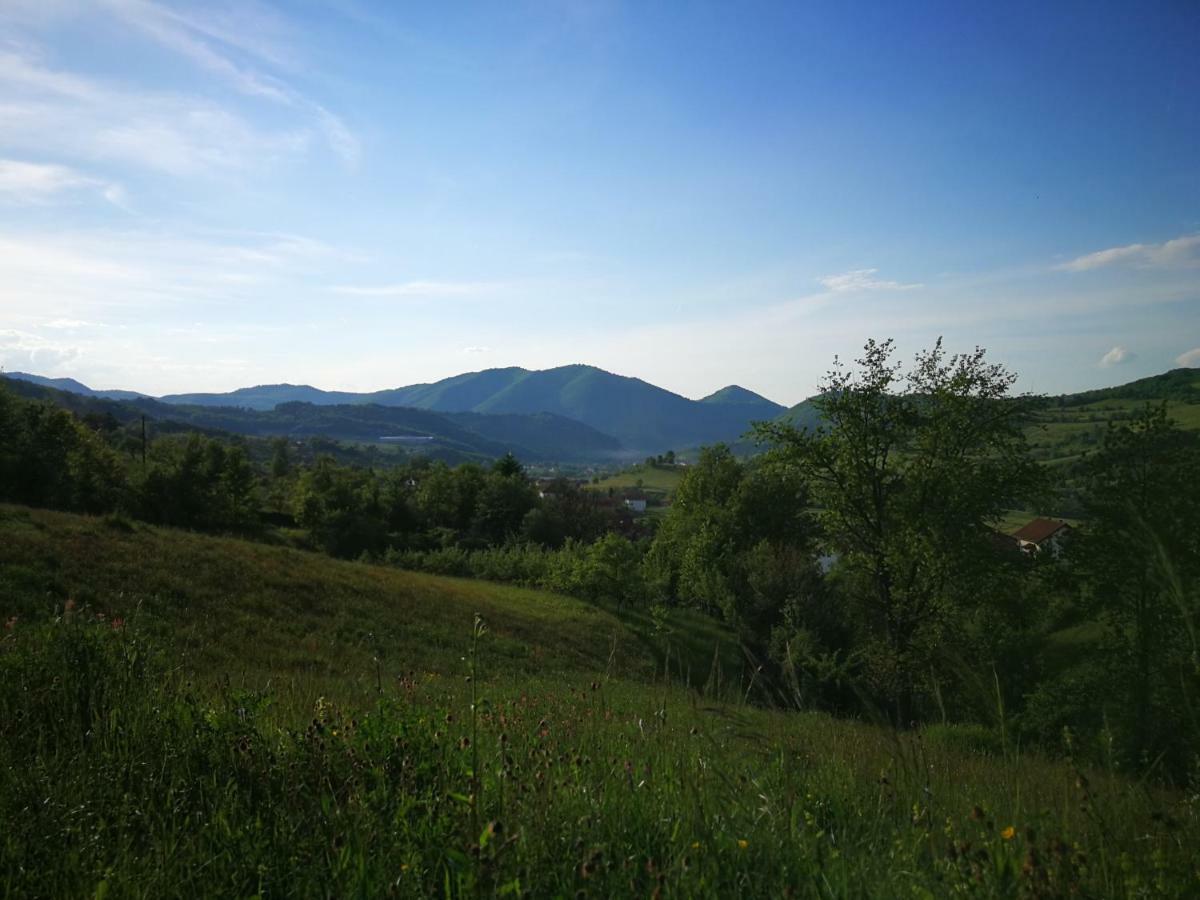 Počitniška hiša Idylle -pyramid View Visoko